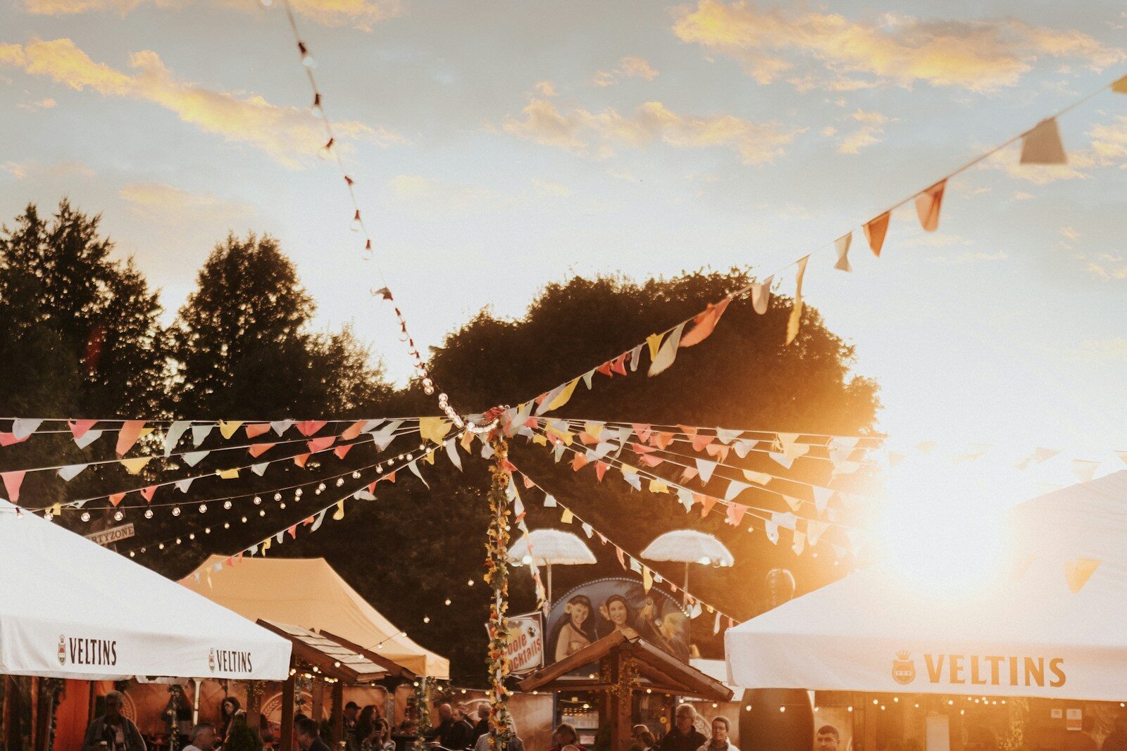 How to Cover Your Texas Business During Summer Events and Festivals 